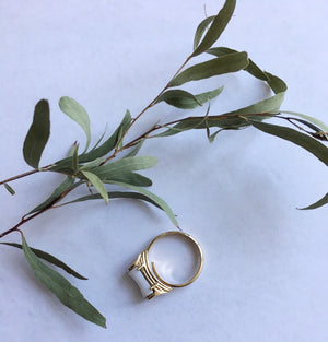 Vintage White Stone Ring