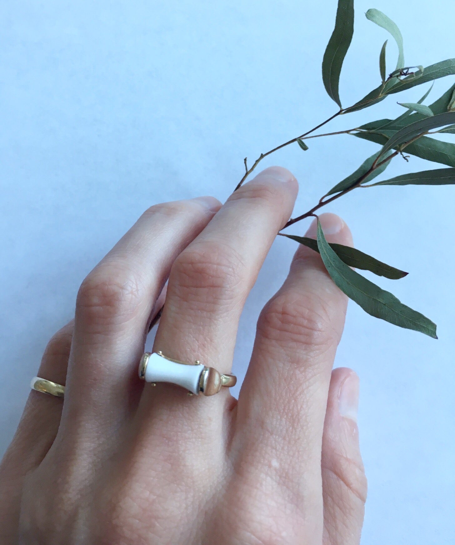 Vintage White Stone Ring